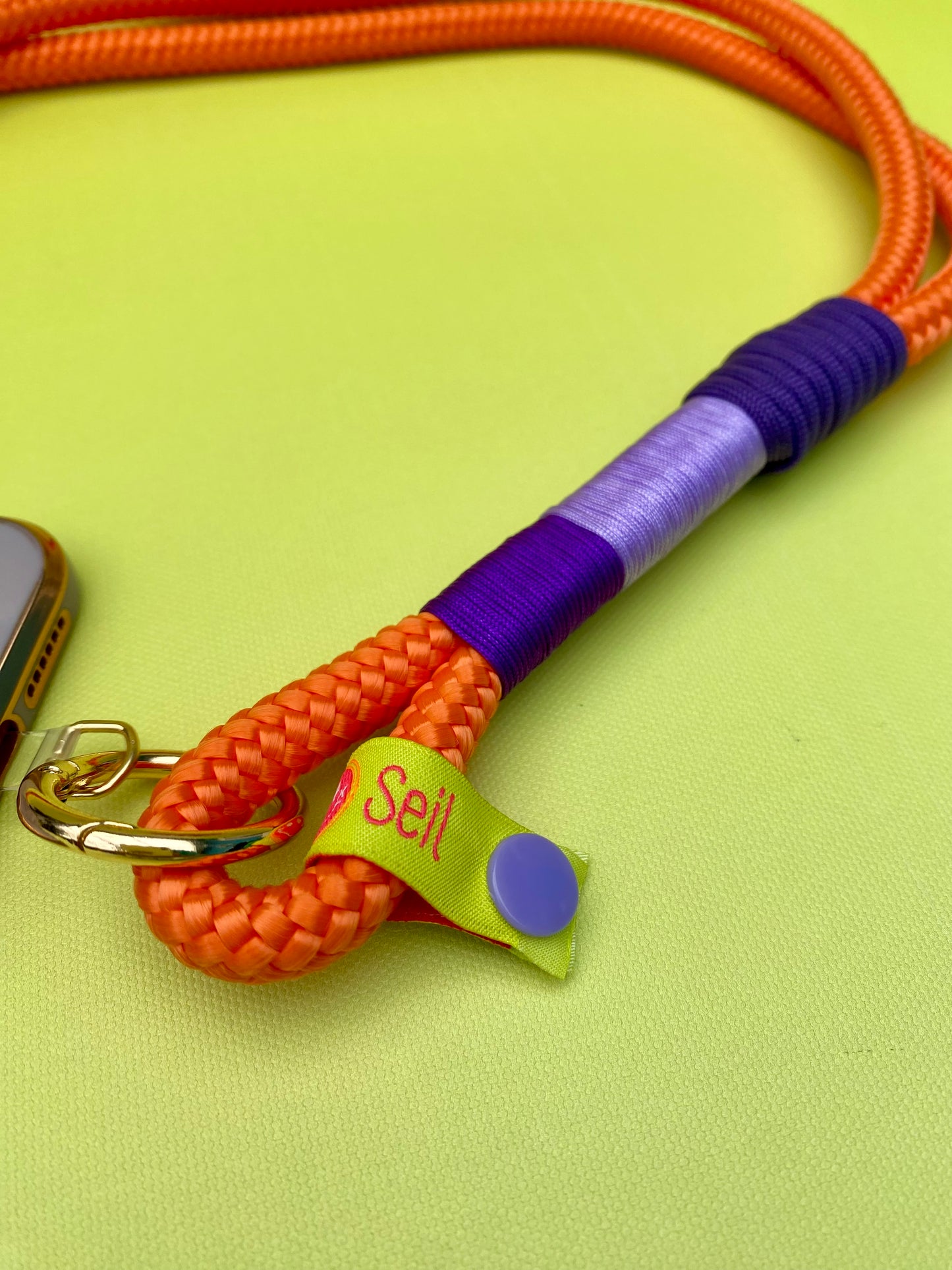 Handyband oder Schlüsselband Purple on fire aus Paracord & Segeltau