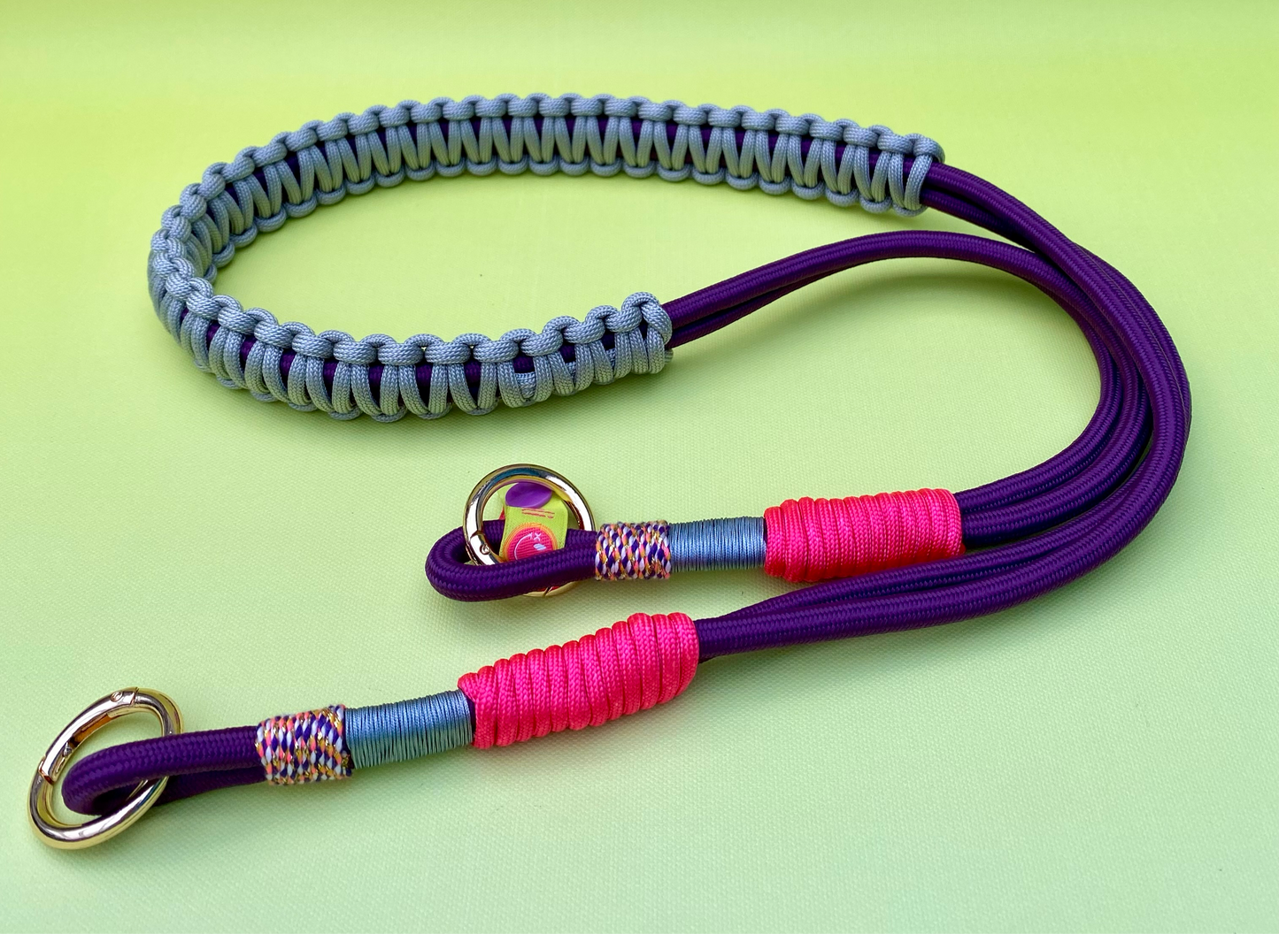 Taschengurt Funky lila aus Paracord & Segeltau