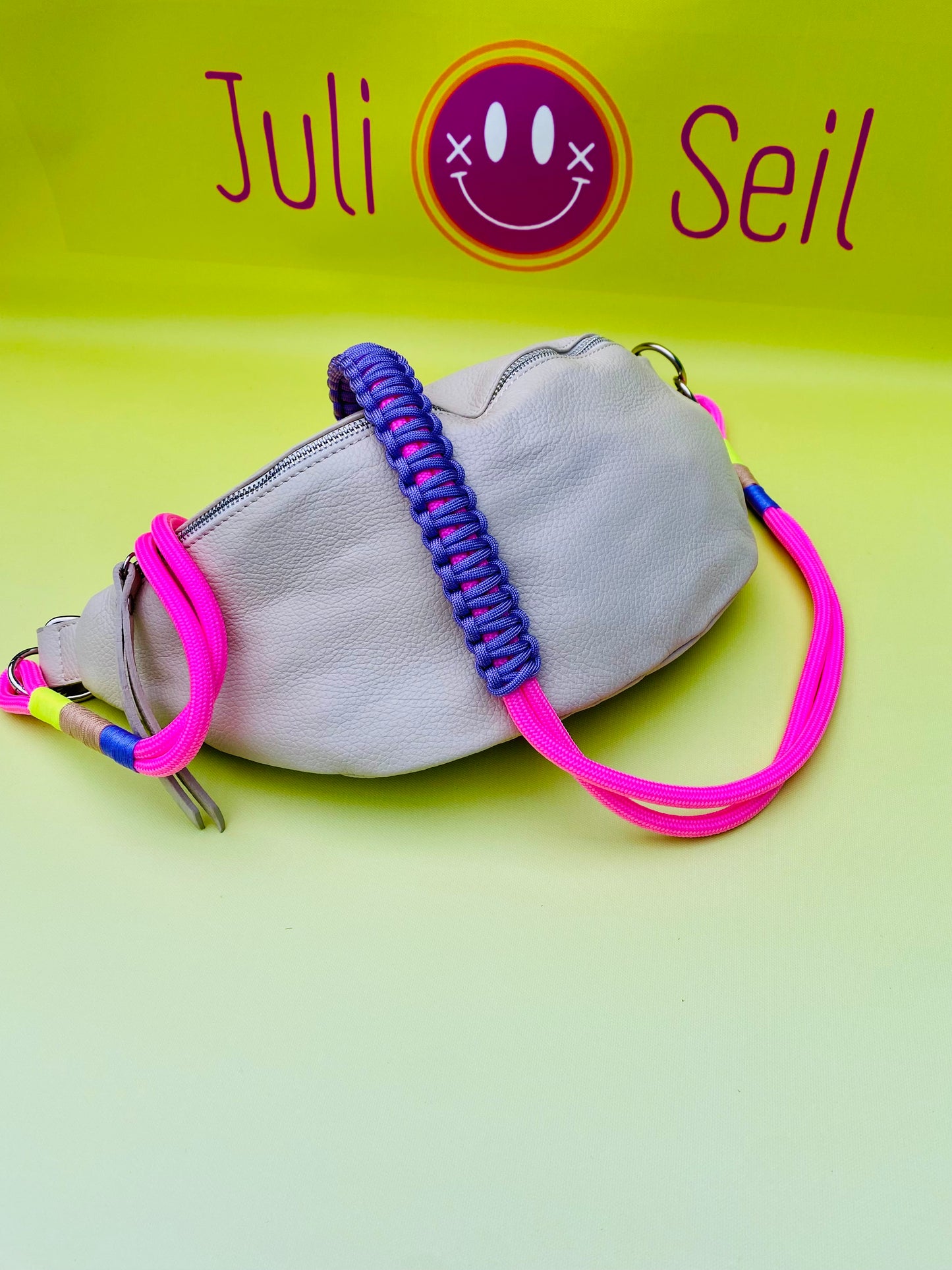 Taschengurt Candy love aus Paracord