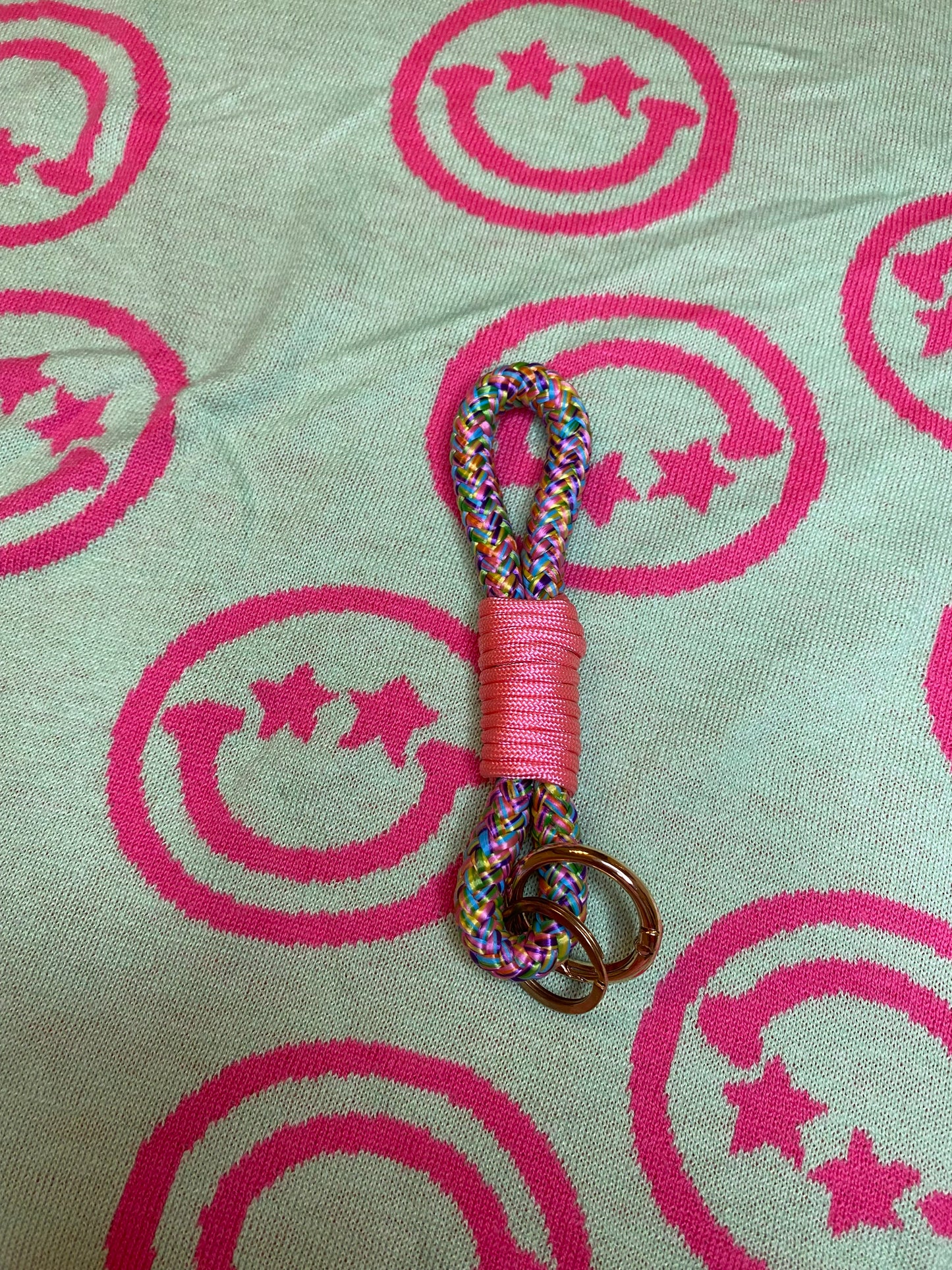 Schlüsselanhänger Konfetti Rosa aus Paracord & Segeltau