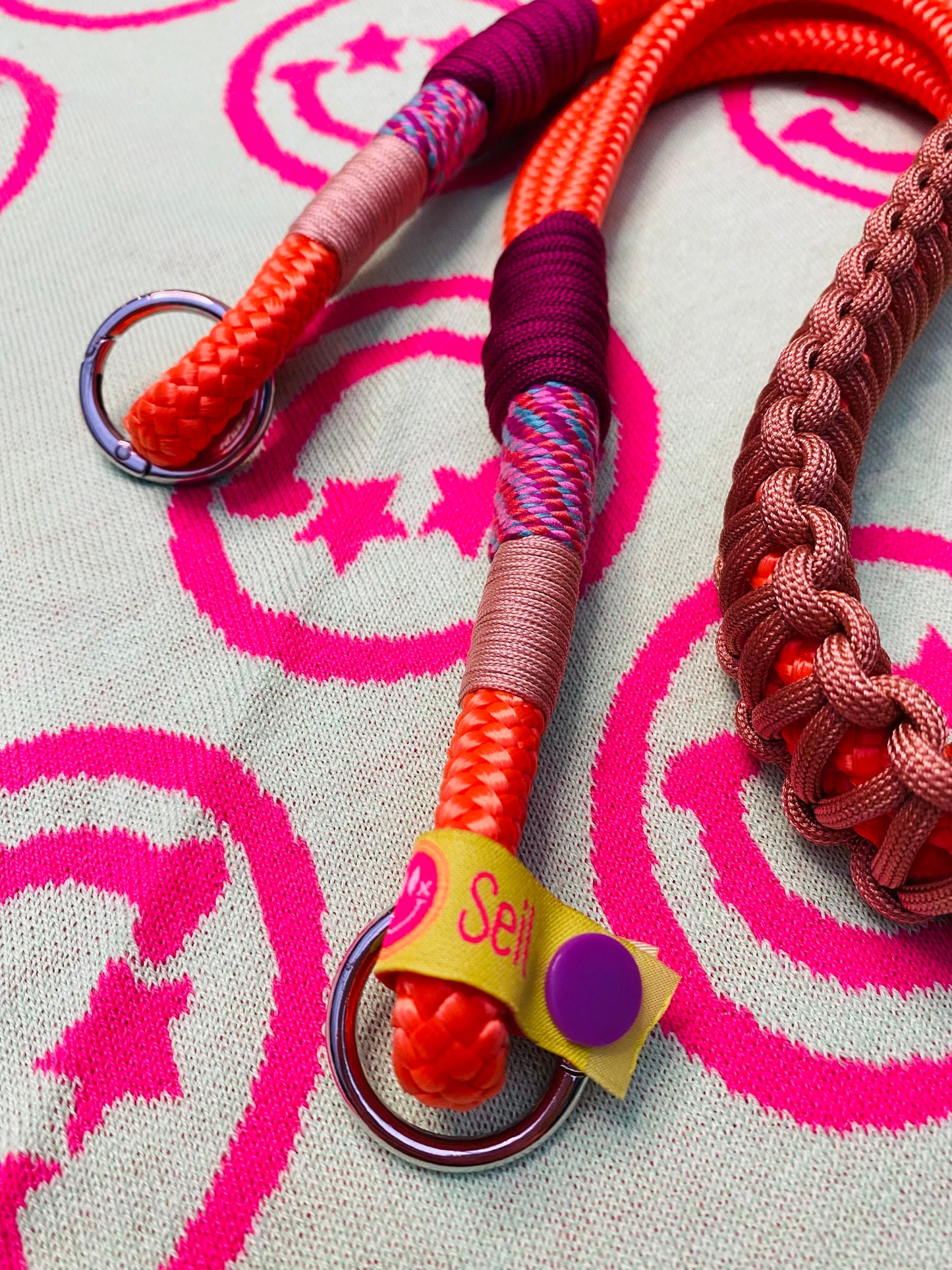 Taschengurt Brombeere aus Paracord & Segeltau