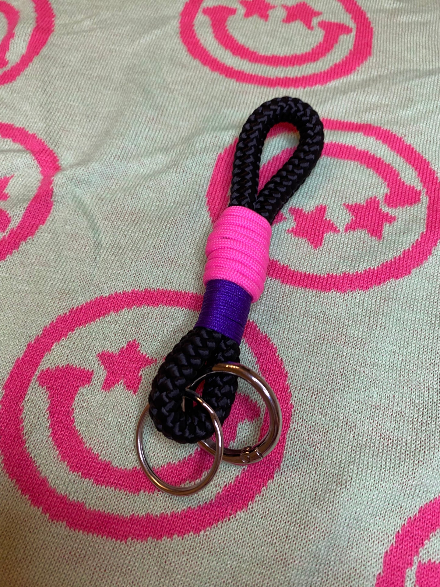 Schlüsselanhänger Schwarz-Pink