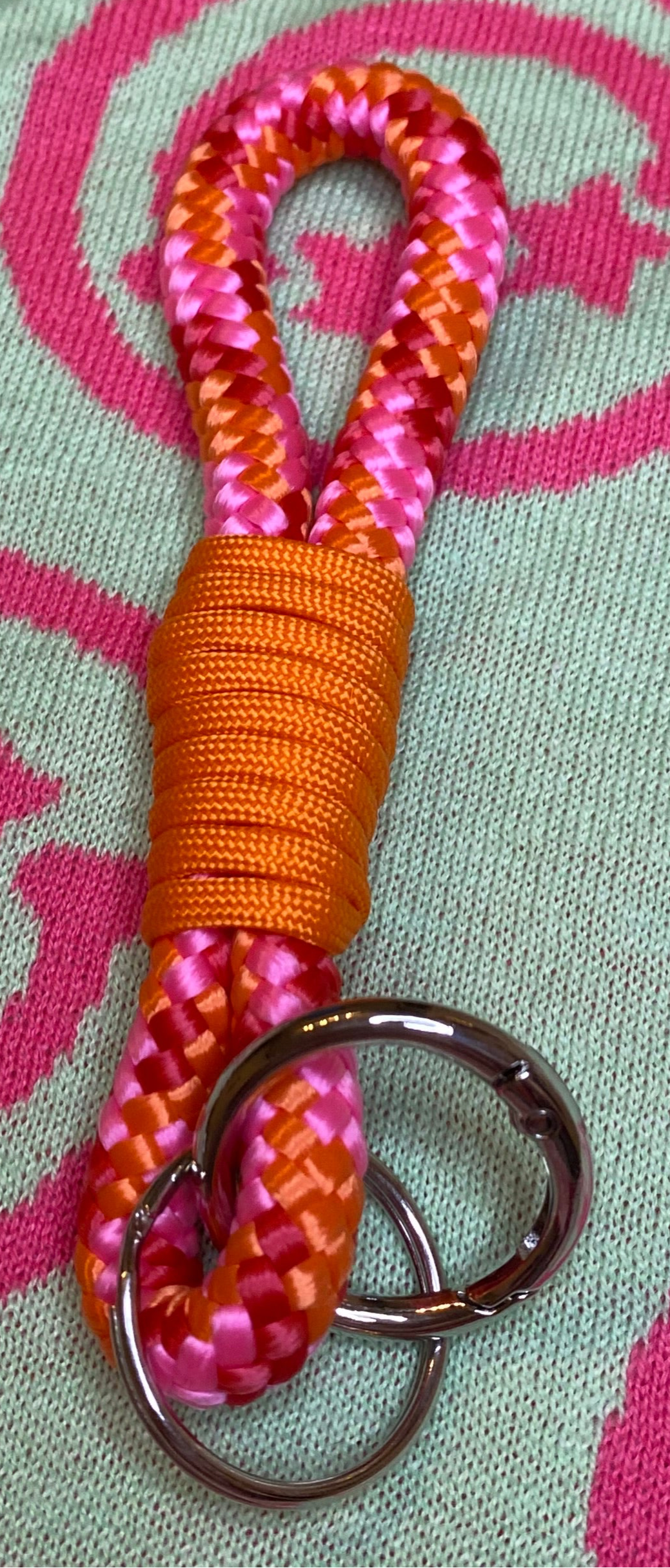 Schlüsselanhänger Pink-Orange aus Paracord & Segeltau