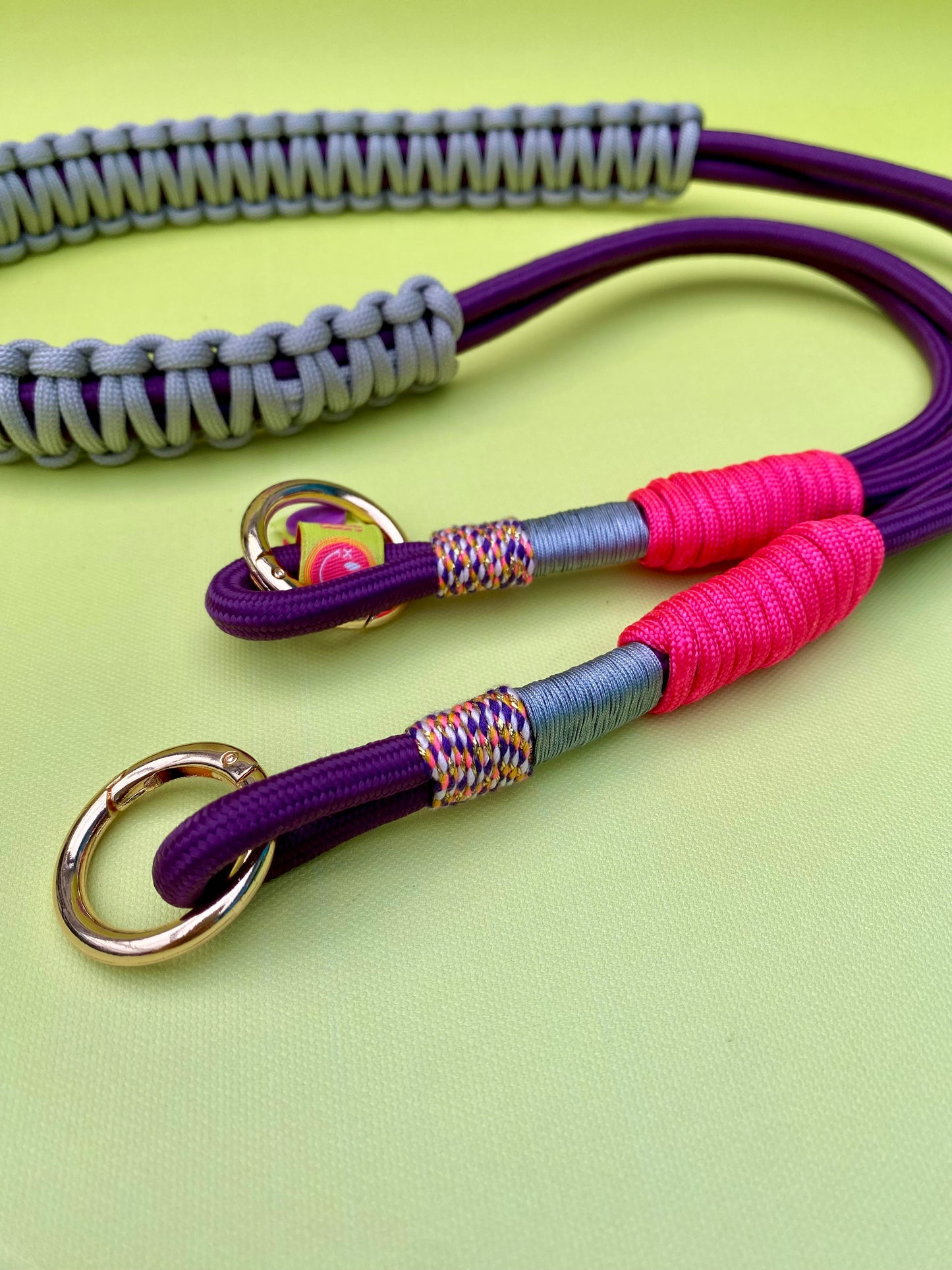 Taschengurt Funky lila aus Paracord & Segeltau