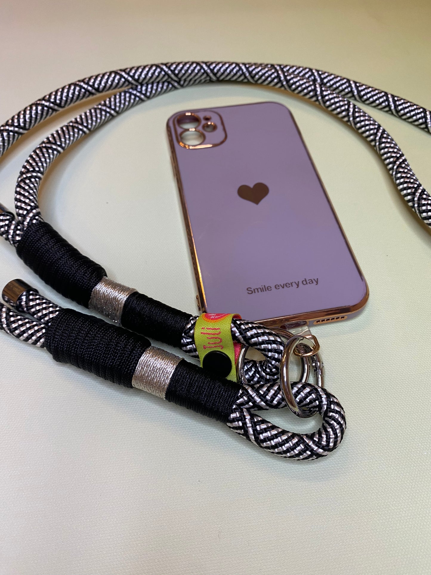 Handykette Mustermix Silber aus Paracord & Segeltau