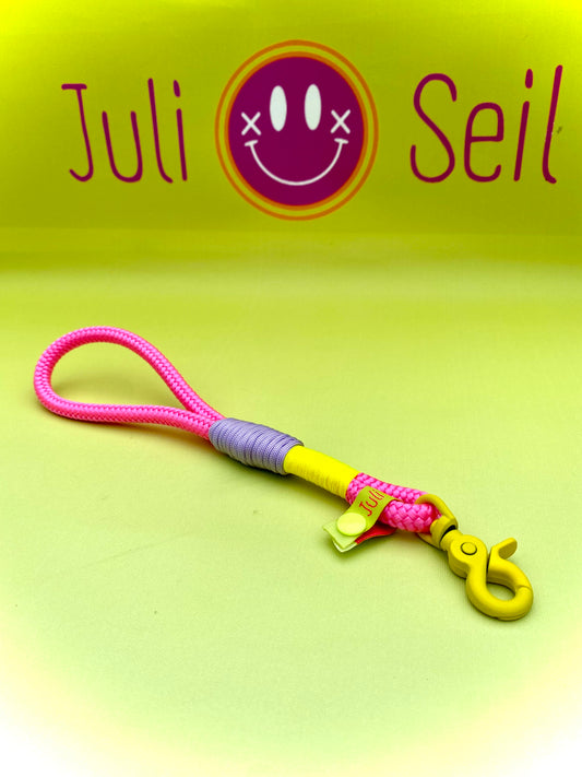 Handycharm und Schlüsselanhänger Himbeere-Zitrone aus Paracord & Tauseil