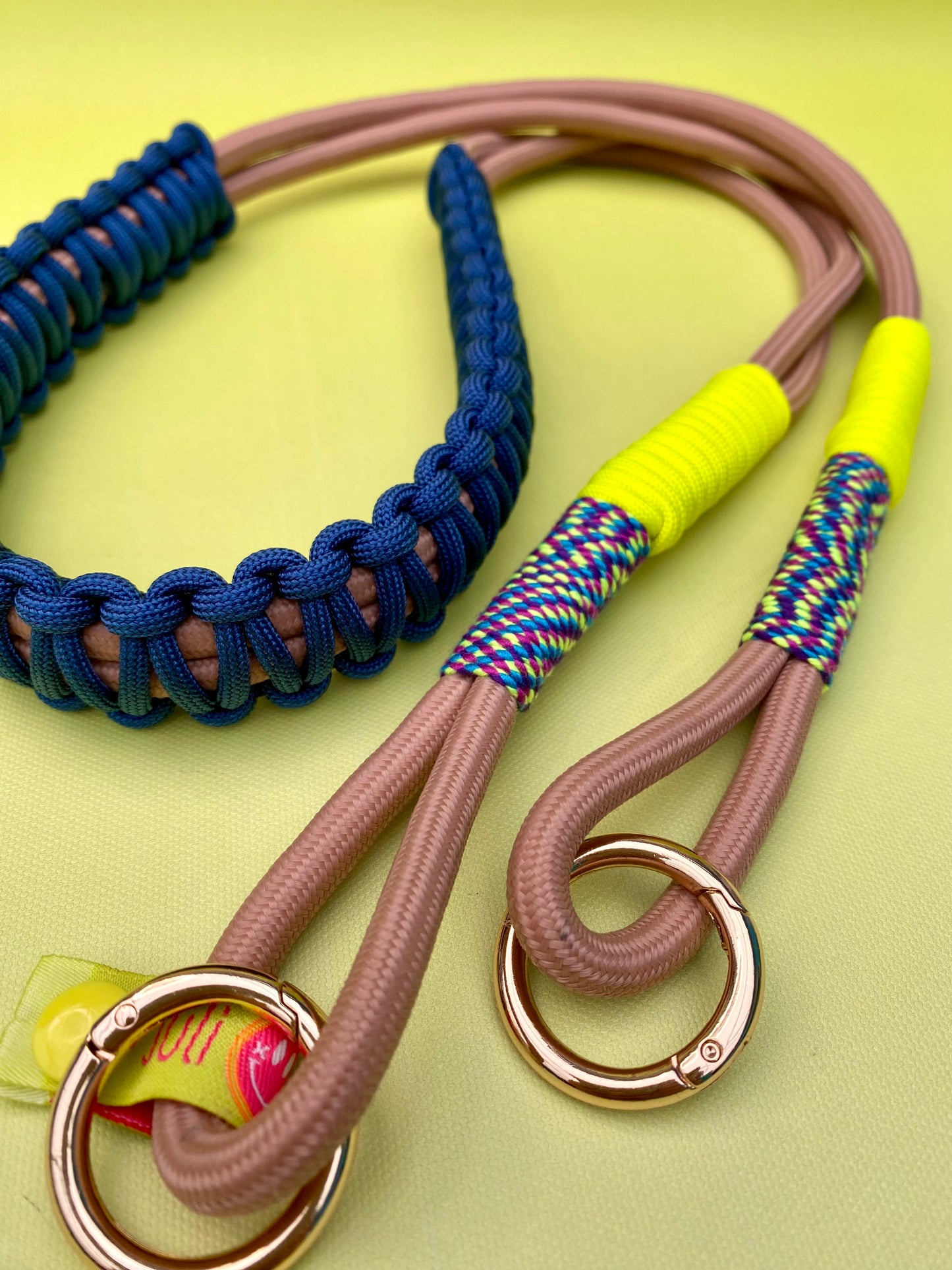 Taschengurt Blauer Mustermix aus Paracord & Segeltau