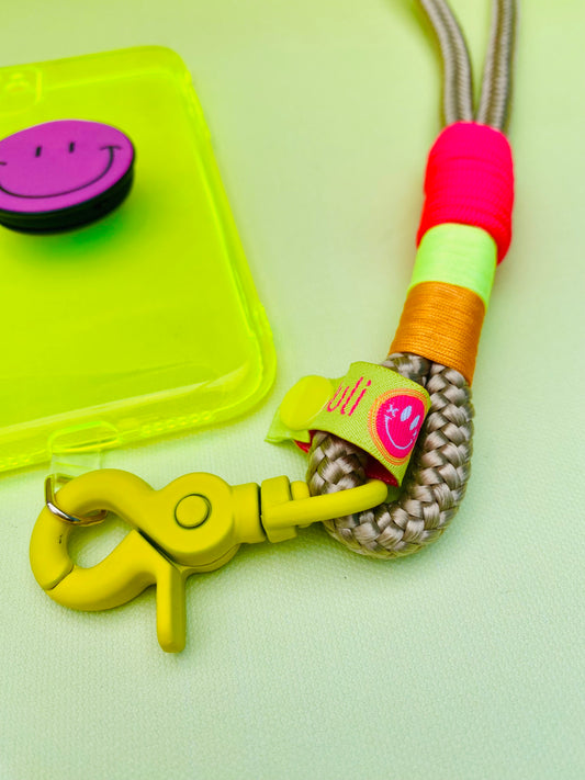 Handycharm und Schlüsselanhänger Streifenliebe aus Paracord & Segeltau