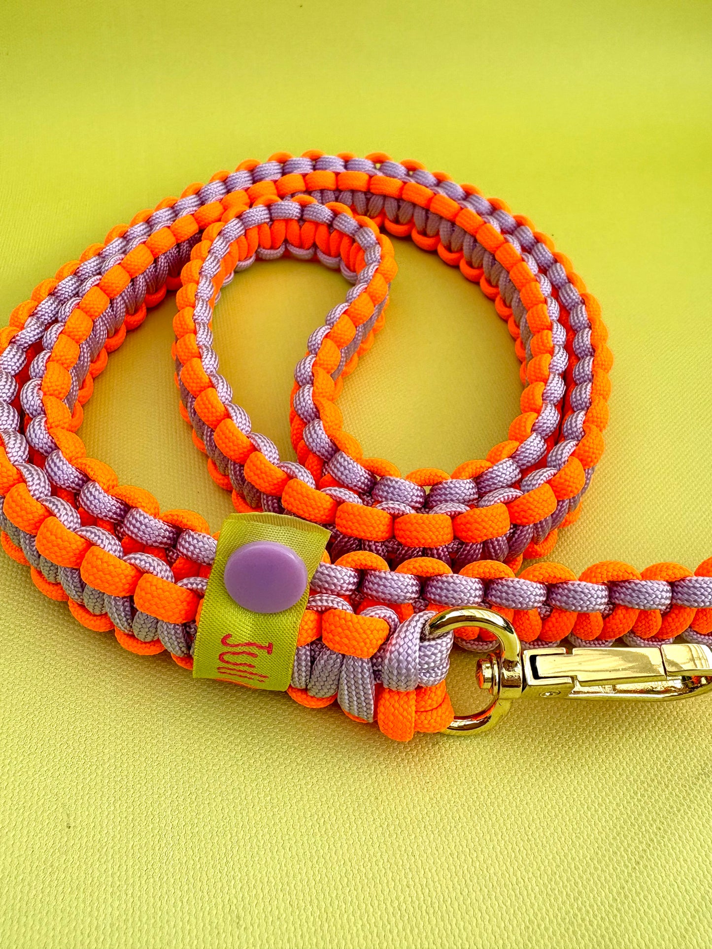 Handykette Makramee Lavender Sour aus Paracord